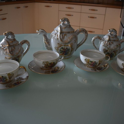 Japanese tea set used, No1, 1 teapot, 1 creamer, 1 sugar bowl, 4 cups with saucers