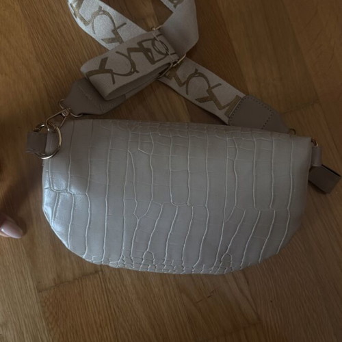Shein Crossbody Bag beige croco texture like new