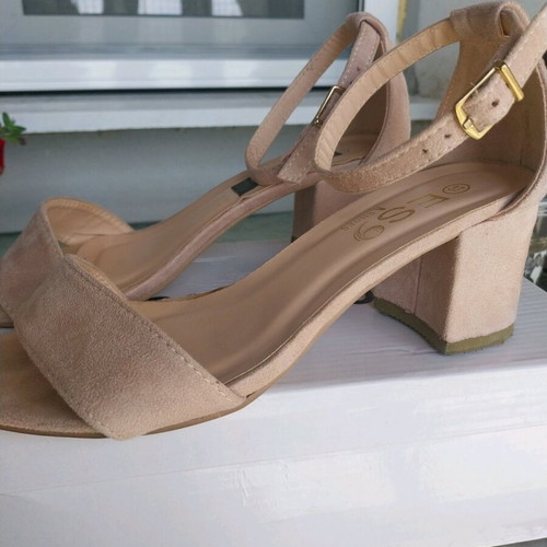 Tsoukalas Shoes pink sandals like new, size 37, low heel