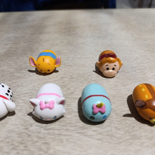 Disney Tsum Tsum set of 7 squishy toys used