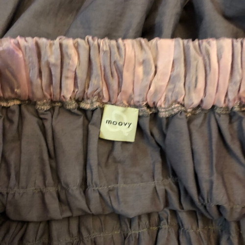 Women's balloon skirt slightly used, size M