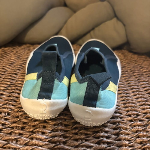 Subea Aquashoes 120 Blue Multicolor Size 33-34 Like New