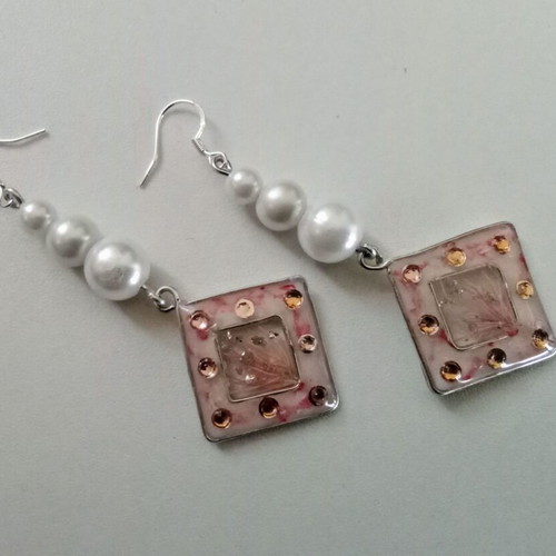 Handmade earrings pink and white resin with pearls and silver new