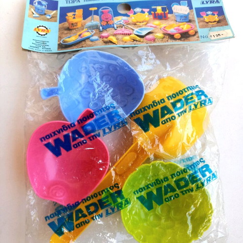 Sea toys new, 80s decade from Lyra