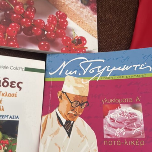 Cookbooks like new, bundle