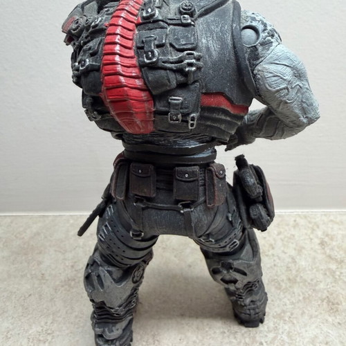 Neca Gears of War figures set of 4 like new