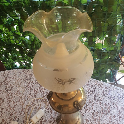 Lamp like new with glass shade, height 45 cm