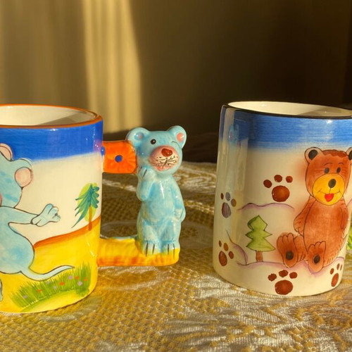 Children's milk mugs with embossed animals set of 2 new
