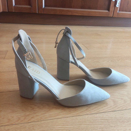 Gray pumps like new, size 41