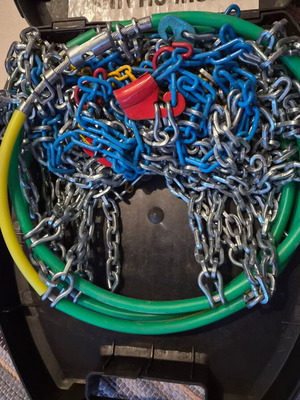 Chains for 4x4 like new