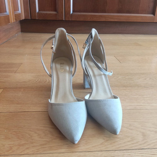 Gray pumps like new, size 41