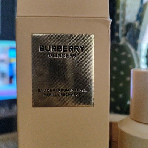 Burberry Goddess Eau de Parfum refill 50 ml used, authentic