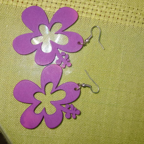 Lightwood purple earrings brand new unused