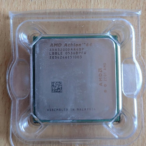 AMD Athlon 64 3200+ processor like new with heatsink and fan
