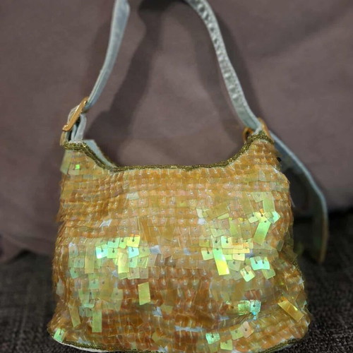Green gold handheld bag embroidered with sequins like new