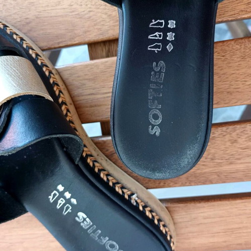 Softies Platform Sandals Size 38 Like New Black and Gold