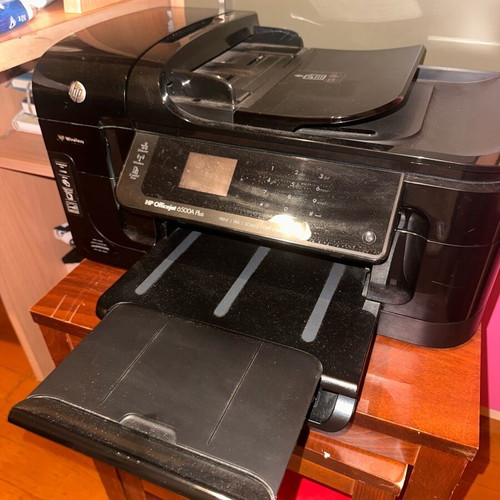 HP Officejet 6500A Plus all-in-one printer like new with WiFi, scanner, fax