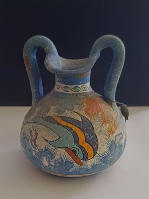 Mycenaean ceramic vessel used, museum replica