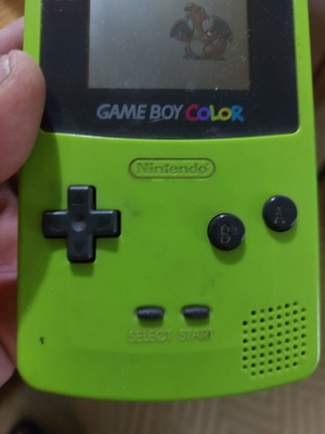 Game Boy Color μεταχειρισμένο με παιχνίδια, χωρίς κάπακι
