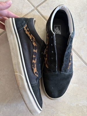 Γυναικεία παπούτσια Vans μαύρα σαν καινούργιο μέγεθος 38.5