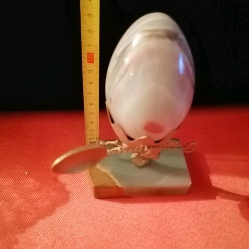 alavastrine egg case