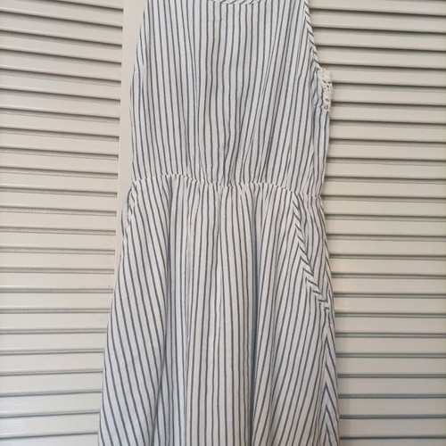 Stradivarius dress medium used with pockets multicolor