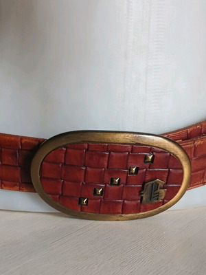 Guess leather belt 85 cm like new, brown