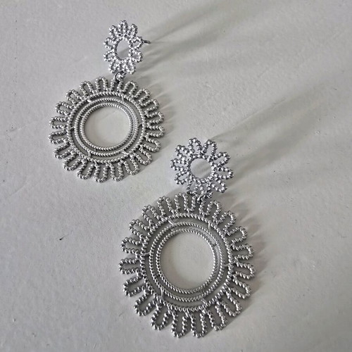Silver hanging earrings new