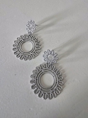Silver hanging earrings new