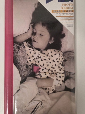 Photo album used, holds 96 photos 10x15 cm