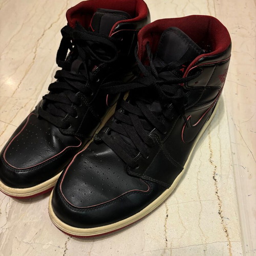 Nike Air Jordan 1 Mid used black and red sneakers size 45