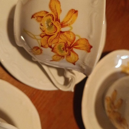 Set of 5 cups with saucers for Greek or espresso like new