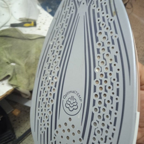 Philips PerfectCare Expert Plus iron used with minor wear