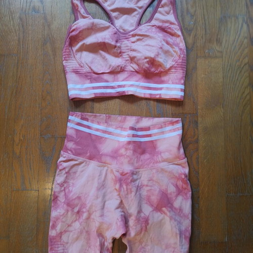 Luigi coral activewear set, pink