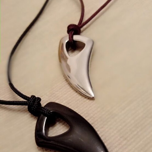 Wolf Tooth Pendant new, stainless steel
