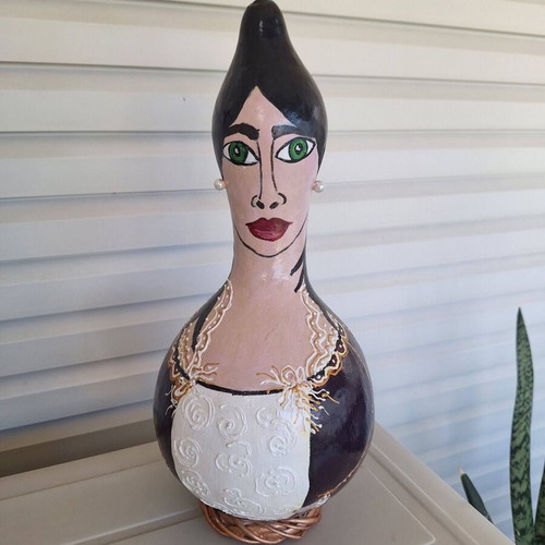 Sappho handmade decorative natural gourd art piece