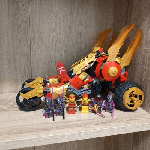 Lego Ninjago 71773 Kais Golden Dragon Raider set