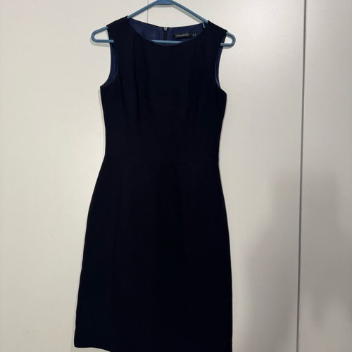 Tahari dress like new, size XS
