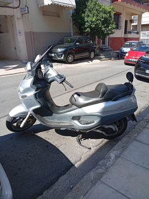 Piaggio X9 500cc scooter used in good condition