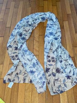 Vintage φουλάρι με floral μοτίβο, made in Italy, μεταχειρισμένο