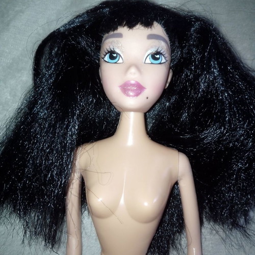 Doll 30 cm used for OOAK with jet black hair