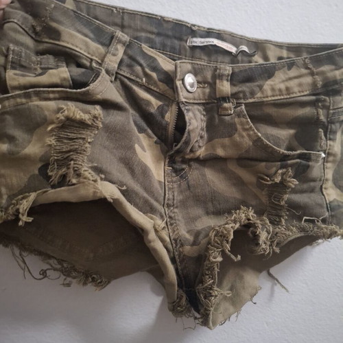 Bershka women's camouflage shorts, brown, XS
