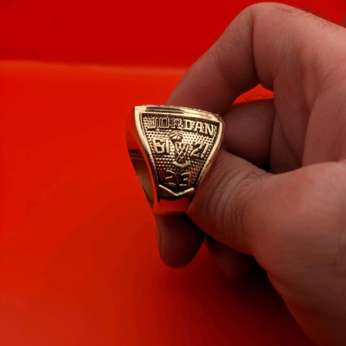 Michael Jordan Chicago Bulls championship rings new, set of 6 with box