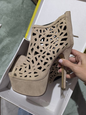 Alta Moda platform sandals new, size 37, beige