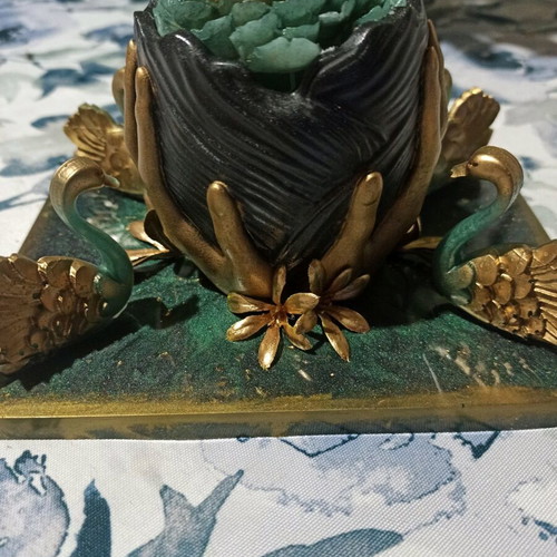 Handmade luxury decorative piece made of resin like new