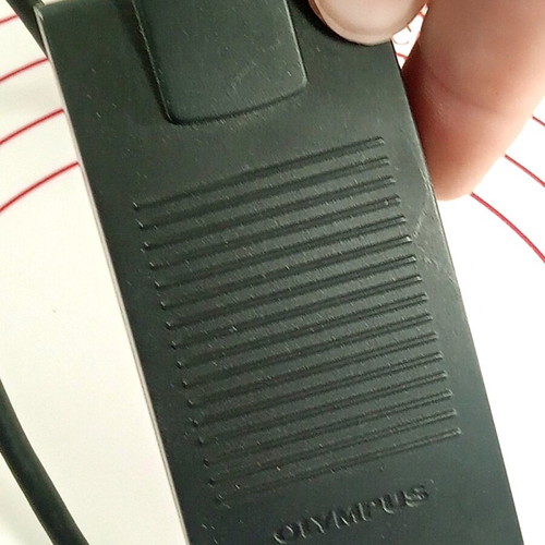 Olympus digital voice recorder like new with cable and battery or charger operation