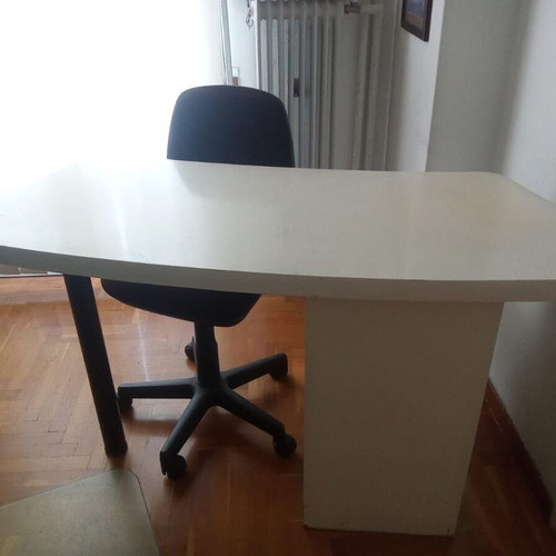 White desk like new 140x59x78 cm