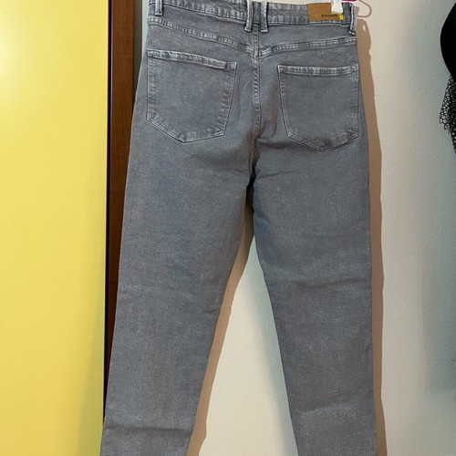 Stradivarius mom slim fit gray jeans like new, size XL