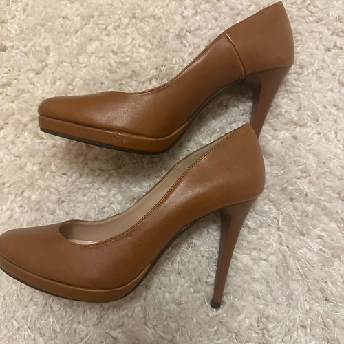 Stefania brown leather pumps like new, size 37