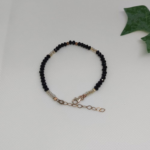 Bracelet with black spinel like new, stainless steel chain 18 cm